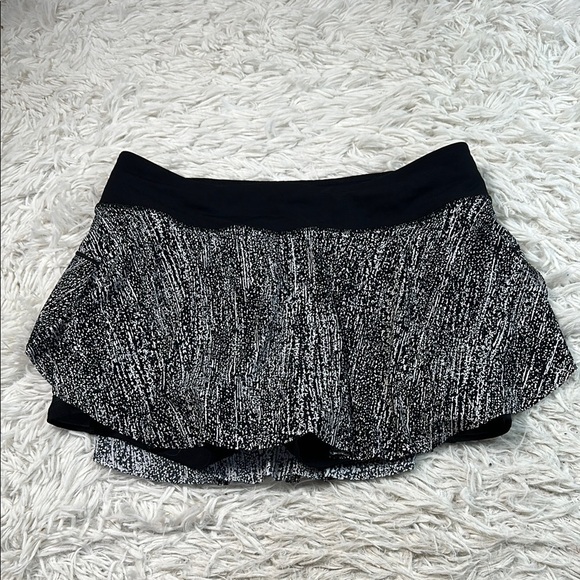 Lululemon Quick Pace Skirt (13") - Picture 1 of 5